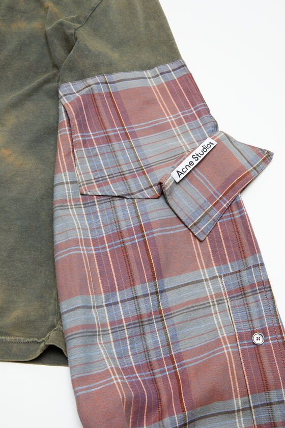 (image for) Popular T-shirt constructed flannel sleeves